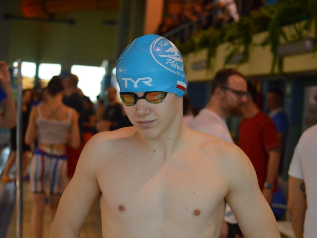 Z Hajnówki do Mławy. Wielkie emocje na basenie