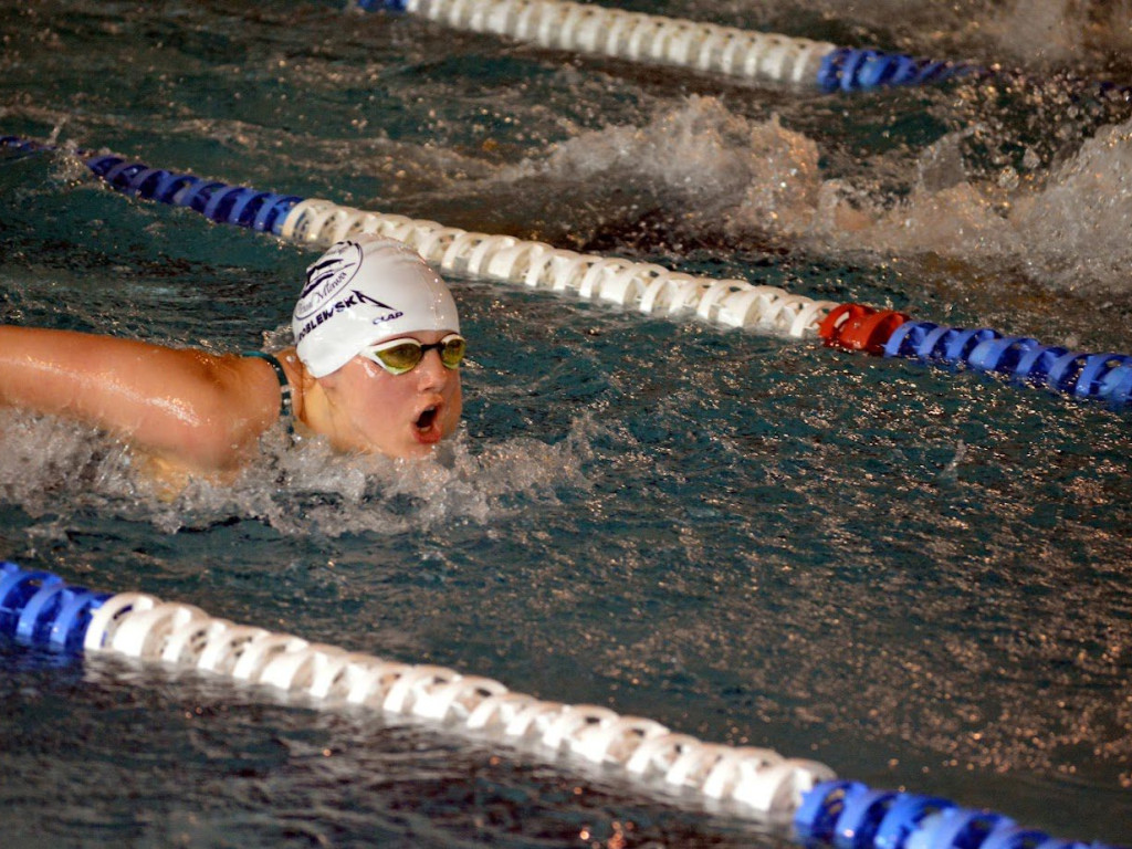 Z Hajnówki do Mławy. Wielkie emocje na basenie