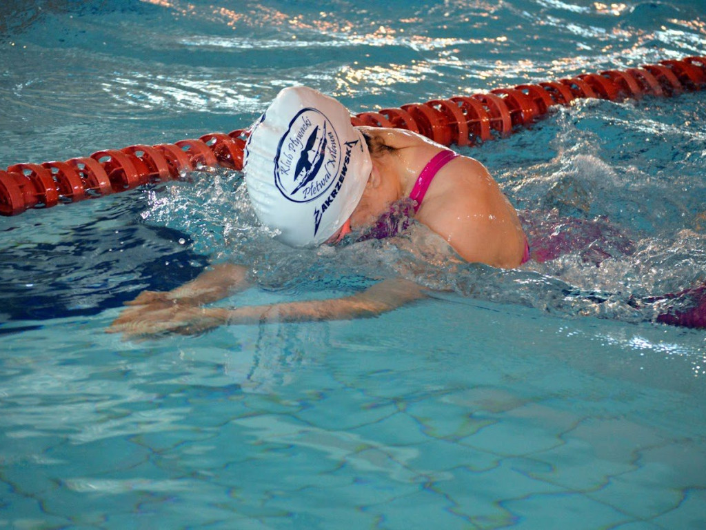 Z Hajnówki do Mławy. Wielkie emocje na basenie