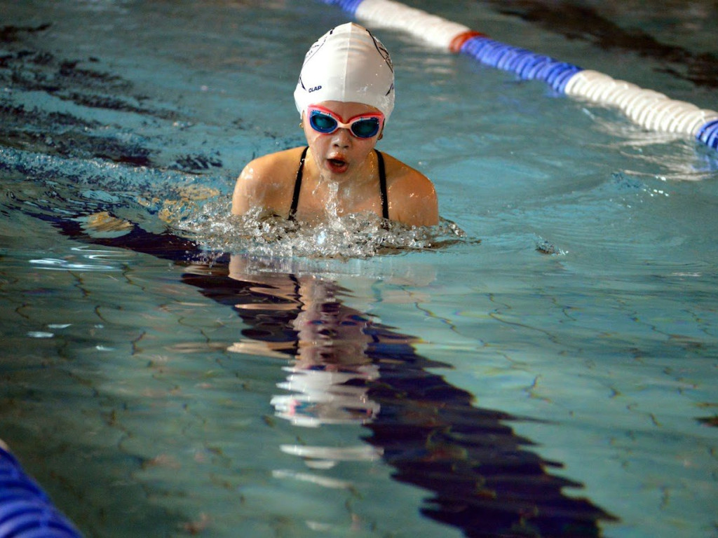 Z Hajnówki do Mławy. Wielkie emocje na basenie