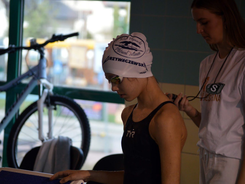 Z Hajnówki do Mławy. Wielkie emocje na basenie