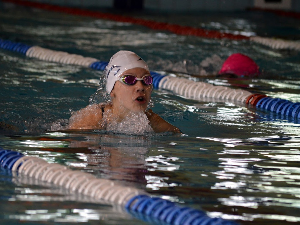Z Hajnówki do Mławy. Wielkie emocje na basenie
