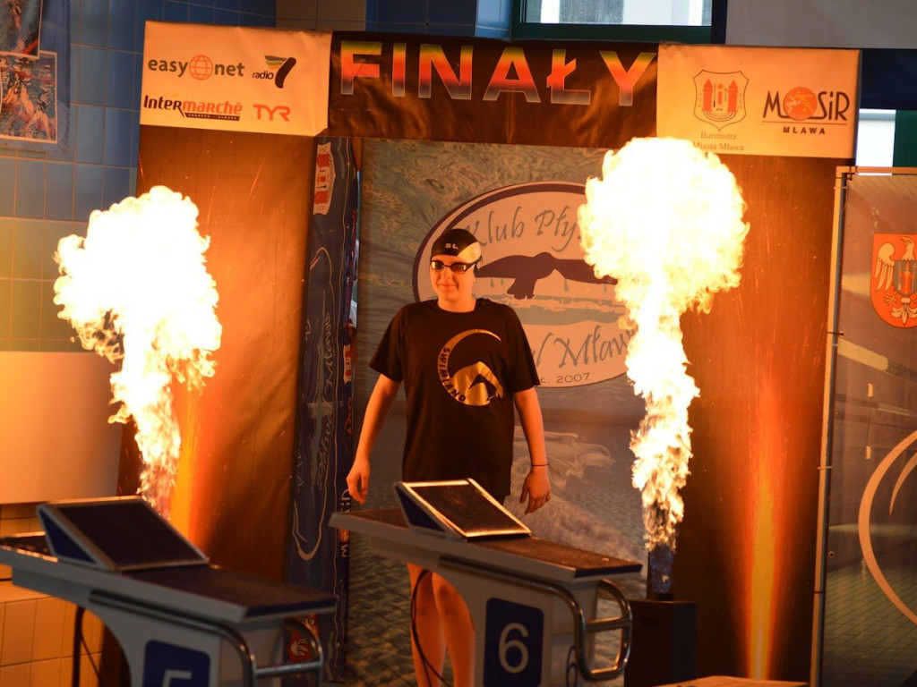 Z Hajnówki do Mławy. Wielkie emocje na basenie