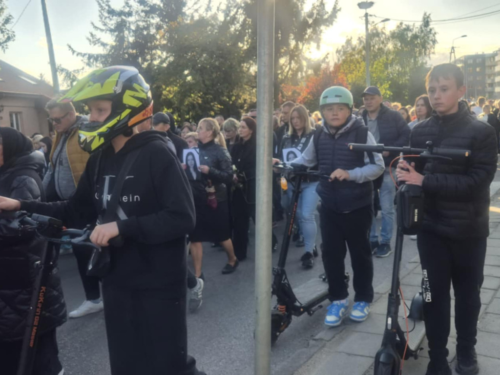 Tłumy na Marszu Pokoju pamięci zamordowanej Mai