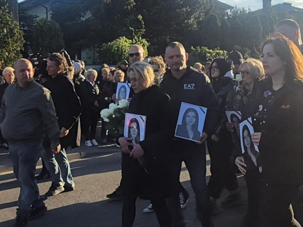 Tłumy na Marszu Pokoju pamięci zamordowanej Mai