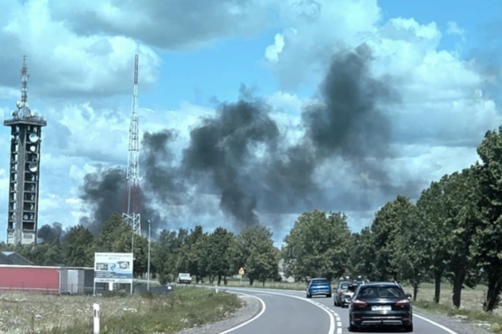 Czarny dym nad miastem