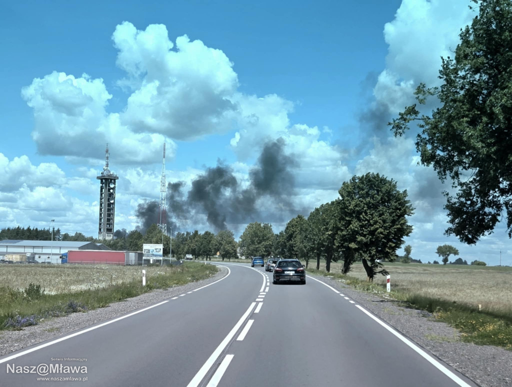 Czarny dym nad miastem