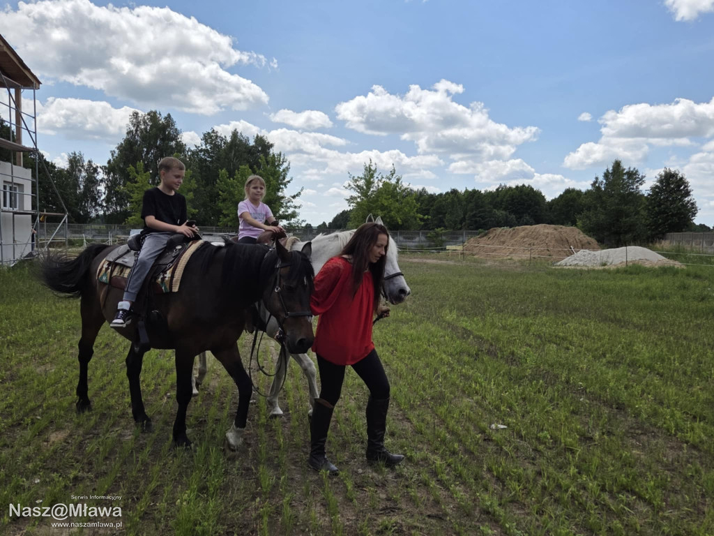 Wielbłąd i Spółka: Wakacyjne przygody w Mini ZOO