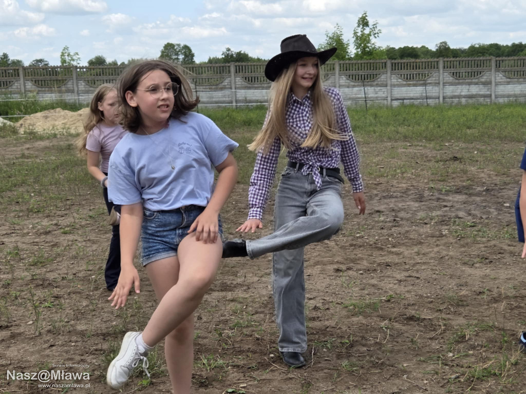 Wielbłąd i Spółka: Wakacyjne przygody w Mini ZOO