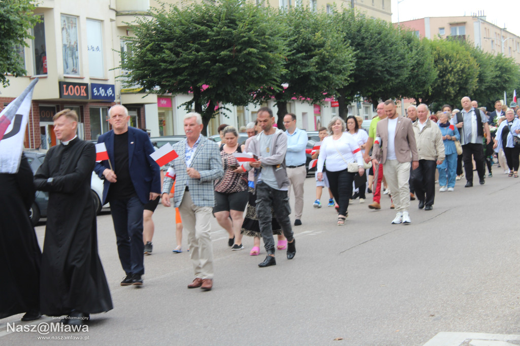 Mława zaśpiewała Powstańcom. Uroczystość uświetnili rekonstruktorzy