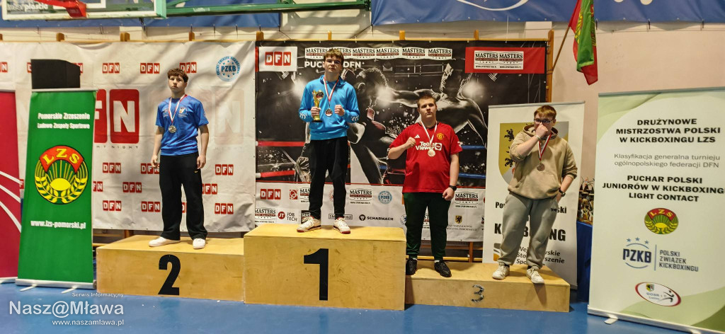 Mocne uderzenie w Luzinie. Trzy złota kick-bokserów