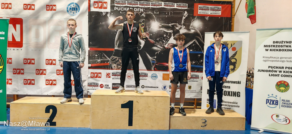 Mocne uderzenie w Luzinie. Trzy złota kick-bokserów