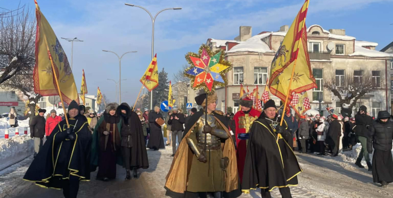 Orszak Trzech Króli przeszedł ulicami Mławy