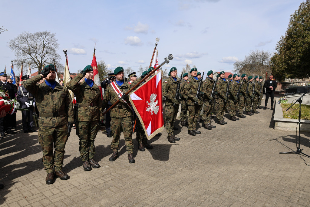 Mława nie zapomina: Hołd dla ofiar zbrodni katyńskiej