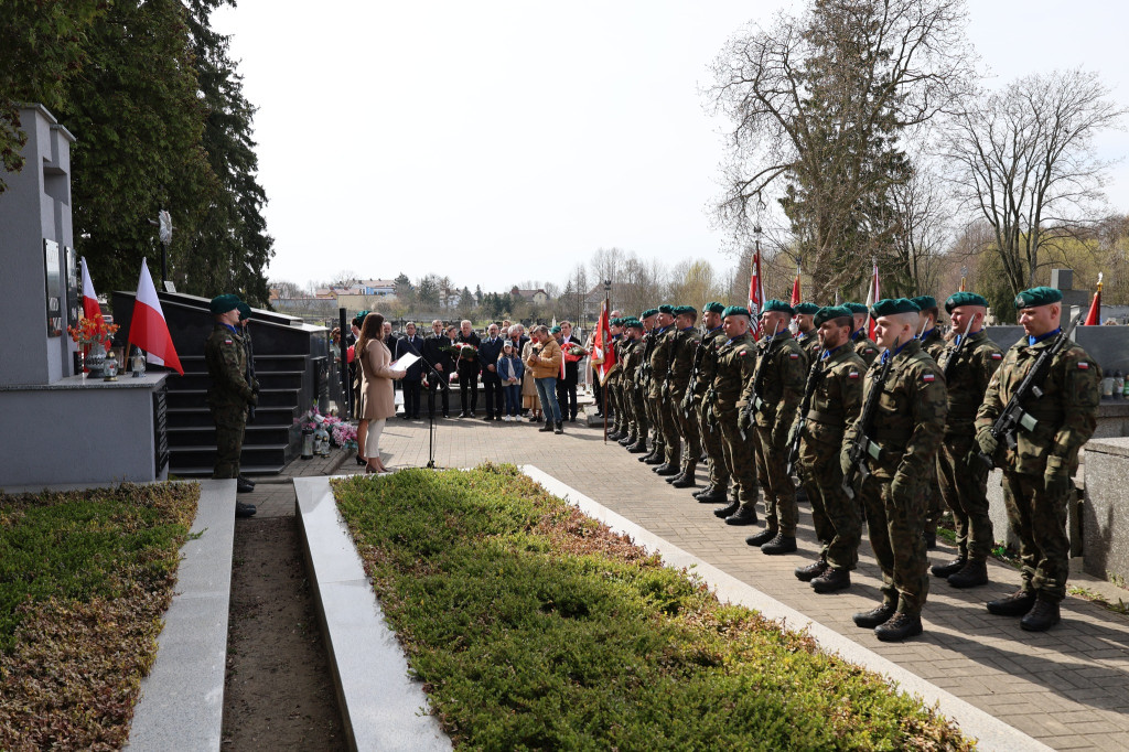 Mława nie zapomina: Hołd dla ofiar zbrodni katyńskiej
