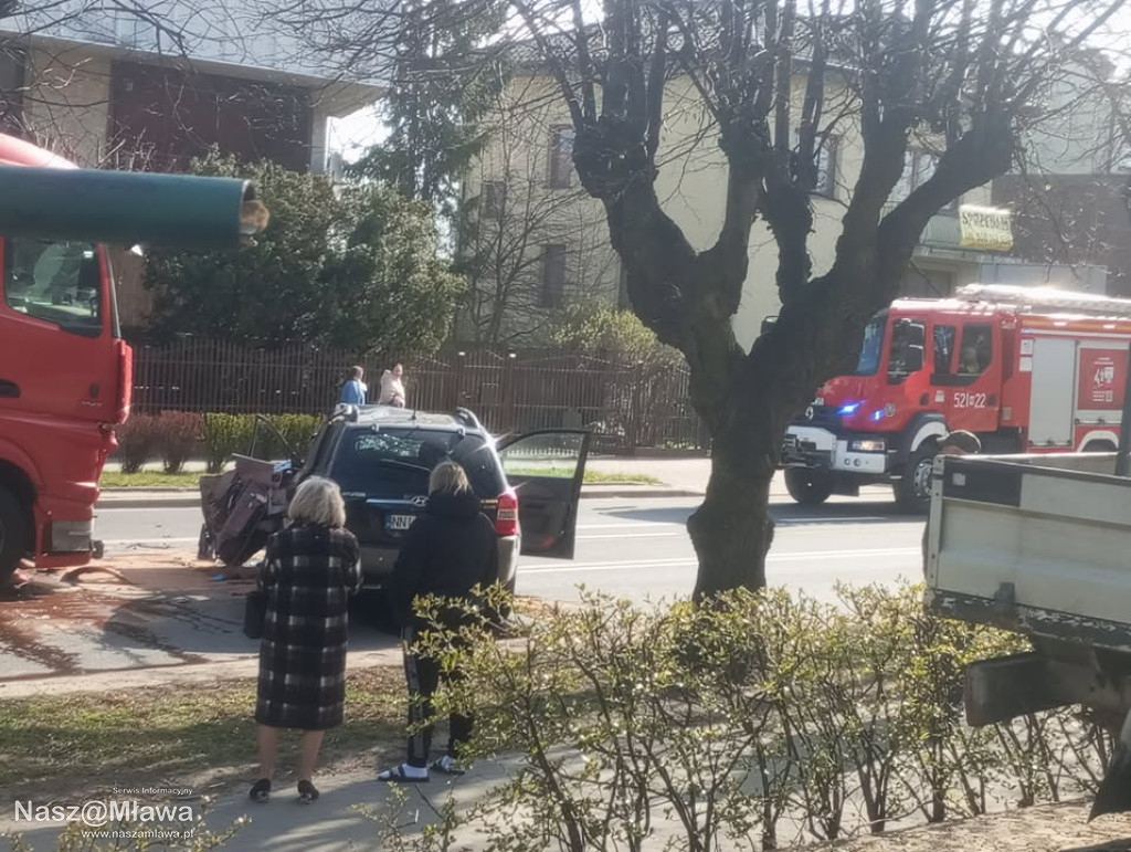 Z OSTATNIEJ CHWILI. Wypadek na skrzyżowaniu w centrum Mławy