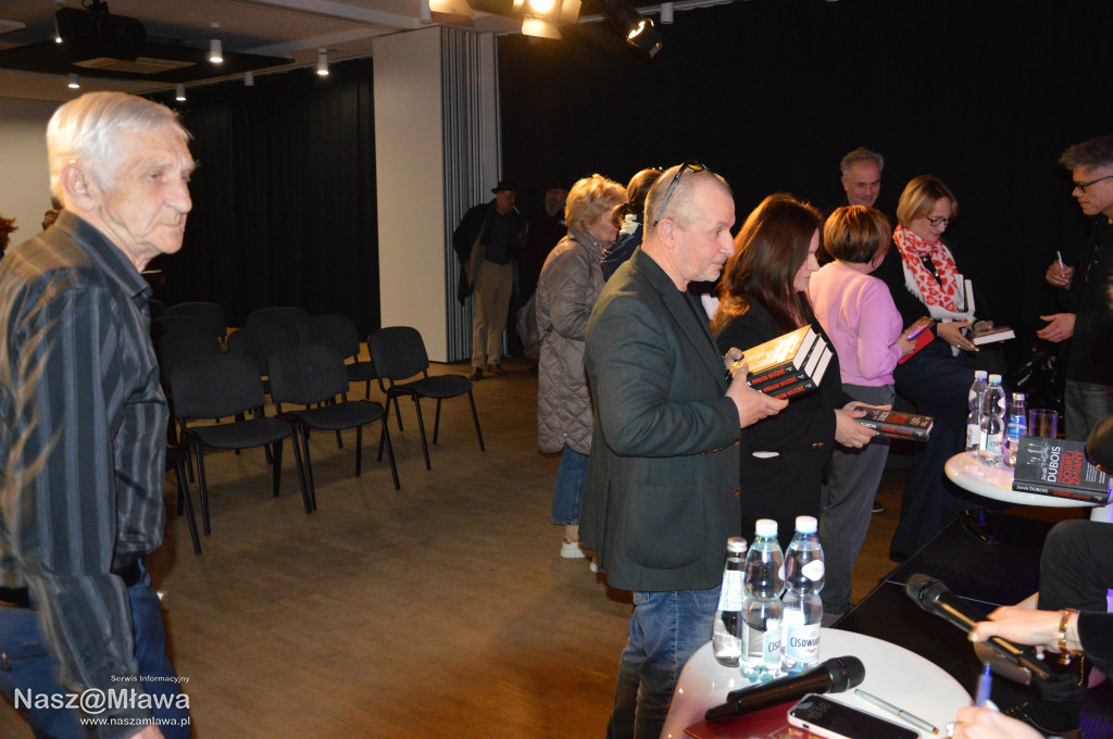 „Mogłem milczeć” – szczera rozmowa z Jackiem Duboisem i Igorem Tuleyą w Mławie