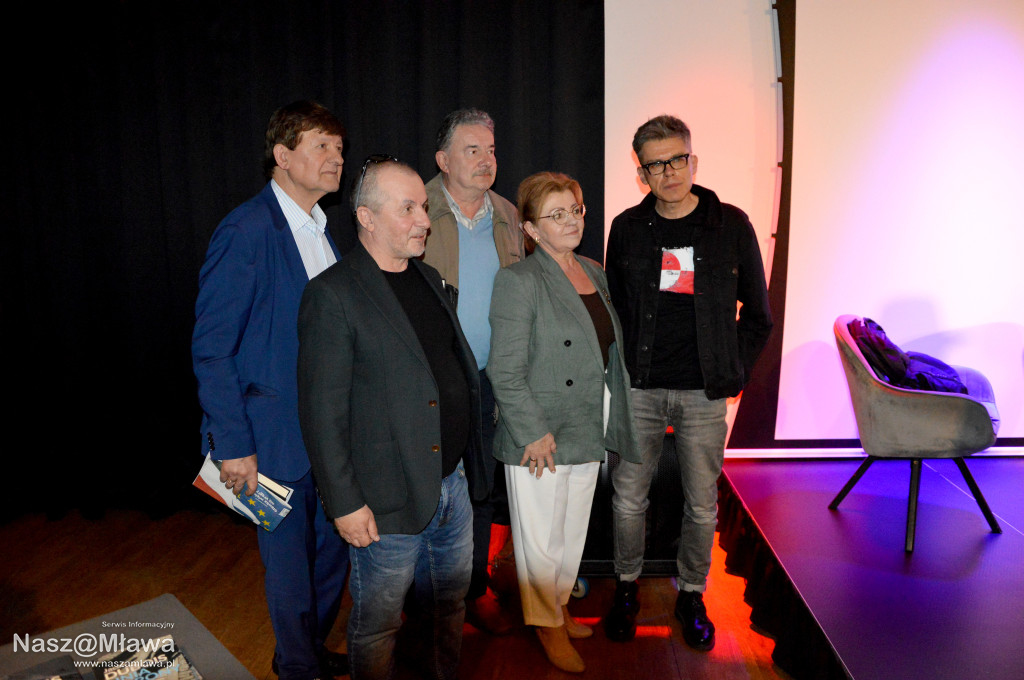 „Mogłem milczeć” – szczera rozmowa z Jackiem Duboisem i Igorem Tuleyą w Mławie