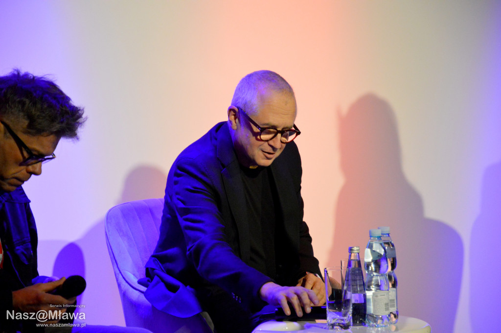 „Mogłem milczeć” – szczera rozmowa z Jackiem Duboisem i Igorem Tuleyą w Mławie