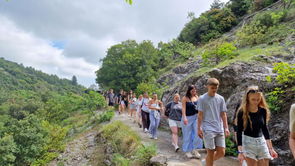 Uczniowie z Mławy podbijają Grecję. Sukces projektu Erasmus+ w ZS nr 2