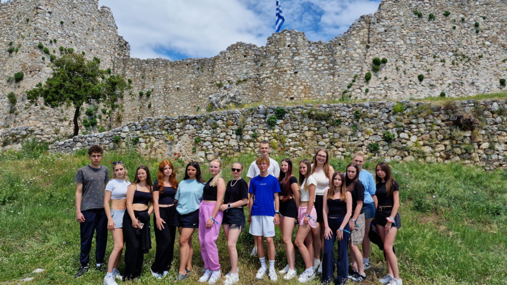 Uczniowie z Mławy podbijają Grecję. Sukces projektu Erasmus+ w ZS nr 2