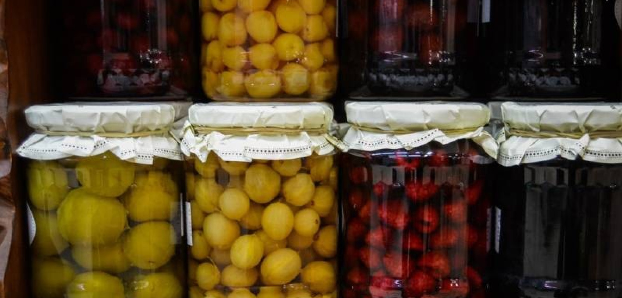 Śmiertelna trucizna może czaić się w domowych przetworach