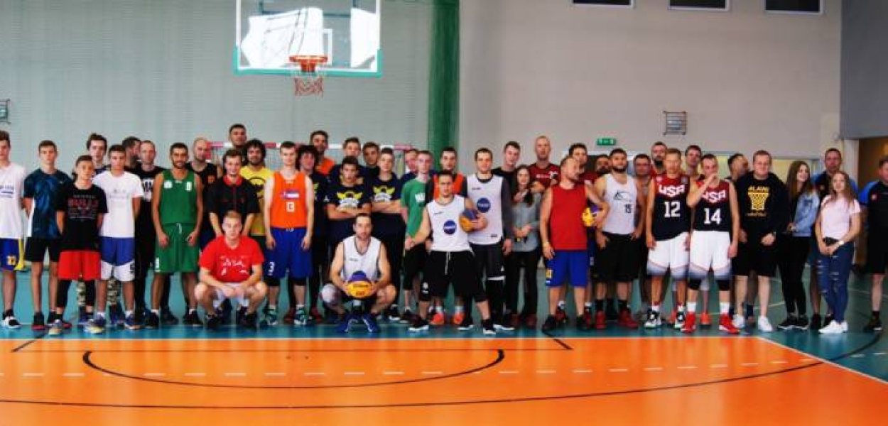 Na hali zamiast na powietrzu. Planet Cash Team najlepszy