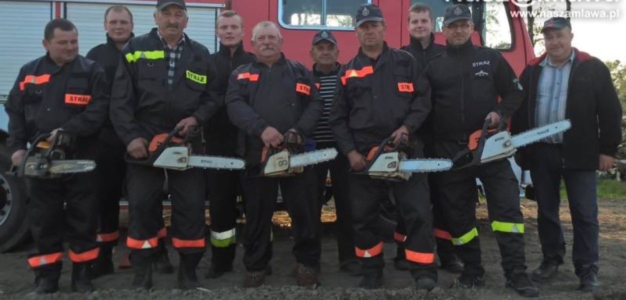 Strażacy z Podkrajewa wzięli piły i pojechali