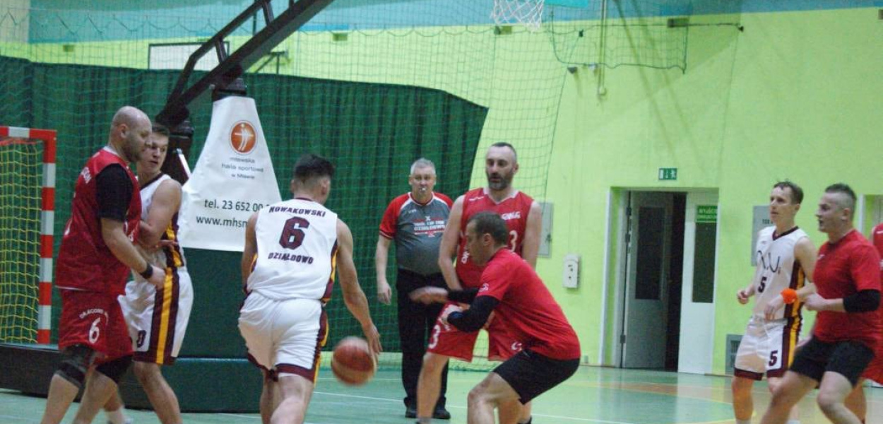 Trzydziestka Chereja, pięć trójek Zakrzewskiego