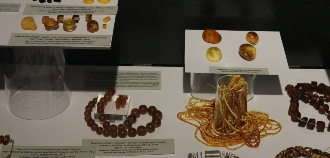 Piękne bursztyny w mławskim muzeum