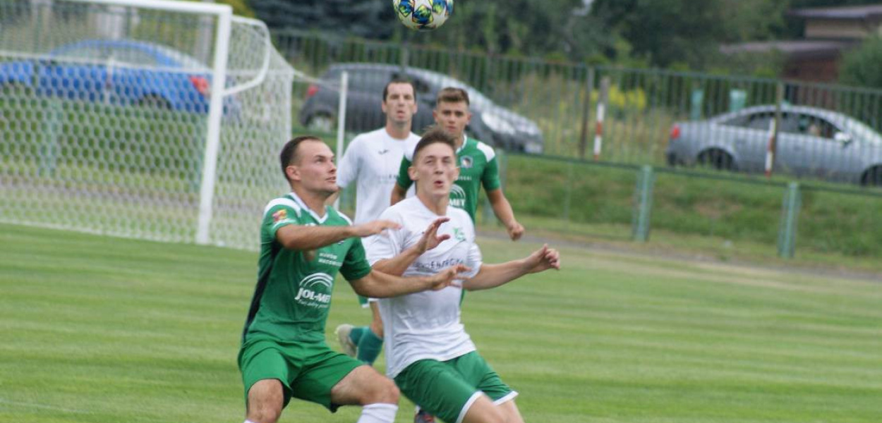 Rozbity łuk, zabójczy pościg. Wyjazdowy sukces Mławianki