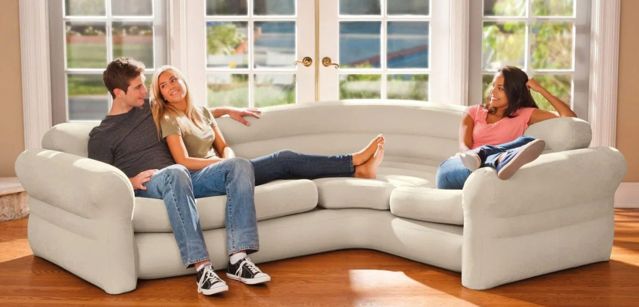 Meble dmuchane - 5 powodów, dla których warto je mieć!