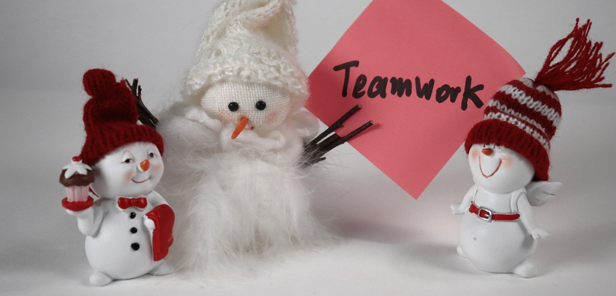 Czy warto szukać pracy pod koniec roku? Kiedy najlepiej zacząć?