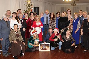 Kultura w Mławie. Twórcy spotkali się na Wigilii-12155