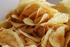 Podatek tłuszczowy uderzy w przekąski? Posłowie pokazują projekt-214266