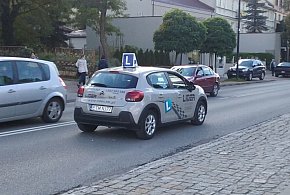 17-latkowie dostaną „prawko”. Nowe przepisy stawiają twarde warunki-214587