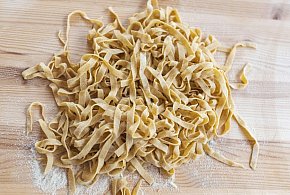 Makaron wycofany ze sklepów. GIS wyjaśnia, co wykryto na etykiecie