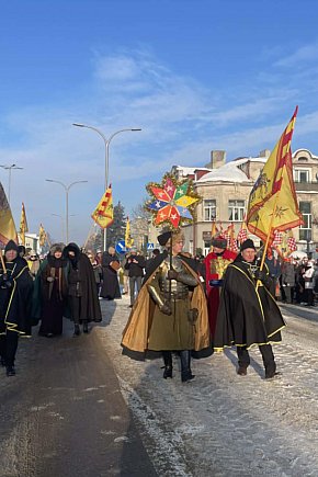 Orszak Trzech Króli przeszedł ulicami Mławy-12167