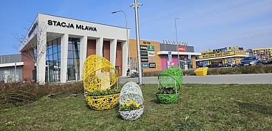 Mława w objęciach wiosny. Wielkanocne ozdoby w mieście