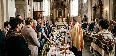 Wielkanoc 2026 w Mławie: Kiedy nabożeństwa, święcenie pokarmów i Rezurekcje