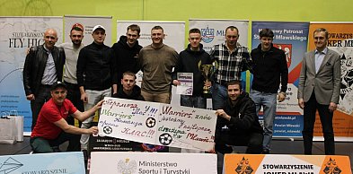 Liga podsumowana, piłkarze nagrodzeni. Warriors z tytułem