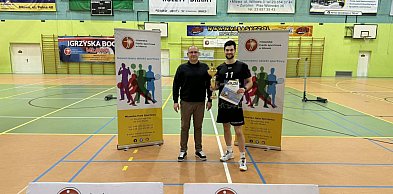 Podwójny triumf Magnusa. Raz solo, raz z ojcem