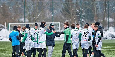 Testowani i debiutant.  Wygrany sparing, trzech nowych graczy