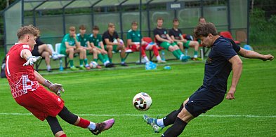 Punkt  dla GKS-u, derby dla Mławianki. Wkra pudłuje karnego