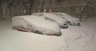 Z OSTATNIEJ CHWILI. Intensywne opady śniegu - policja zawraca kierowców na siódemc-214535