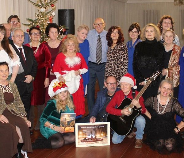 Kultura w Mławie. Twórcy spotkali się na Wigilii-214317