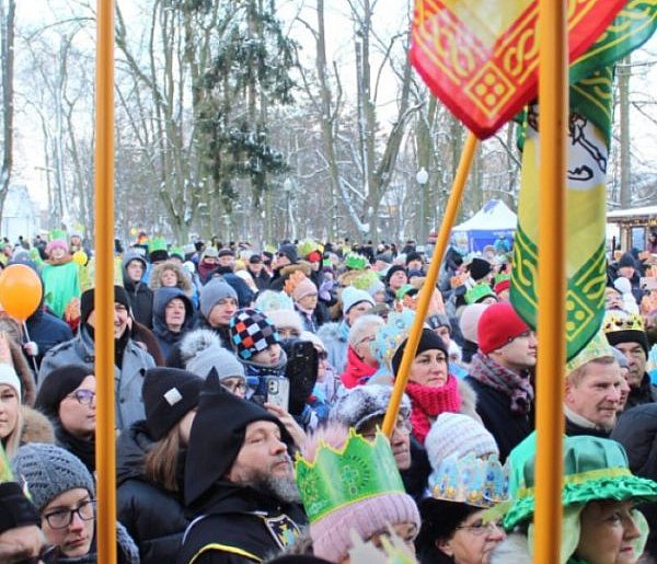 Nadchodzi IV Orszak Trzech Króli-214347