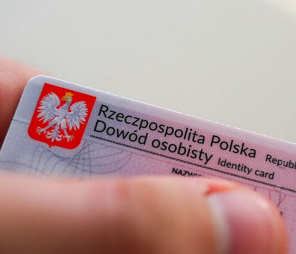 Nie musisz już biec do fotografa. Zdjęcie do dokumentów zrobisz w domu-214341