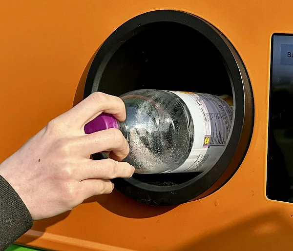 Tyle butelek z kaucją oddali już Polacy. Skala robi wrażenie