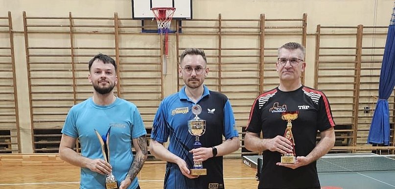 Skuteczny tercet.  Nasi tenisiści w barwach Ciechanowa